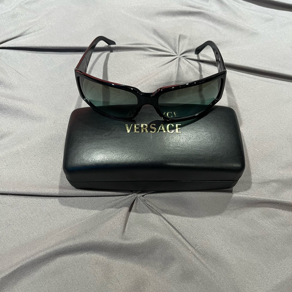 Versace Unisex Model 4012 Sunglasses 🕶️